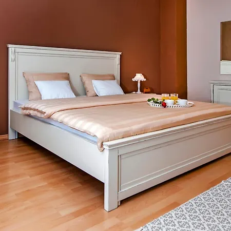 Elegantes Familienhaus Mit Privatem Pool *