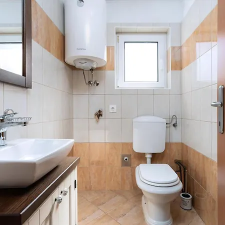Elegantes Familienhaus Mit Privatem Pool Ferienhaus