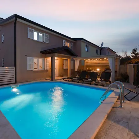 Elegantes Familienhaus Mit Privatem Pool Holiday home Porec